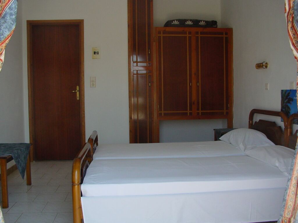 Eleni Hotel Кефалос Экстерьер фото