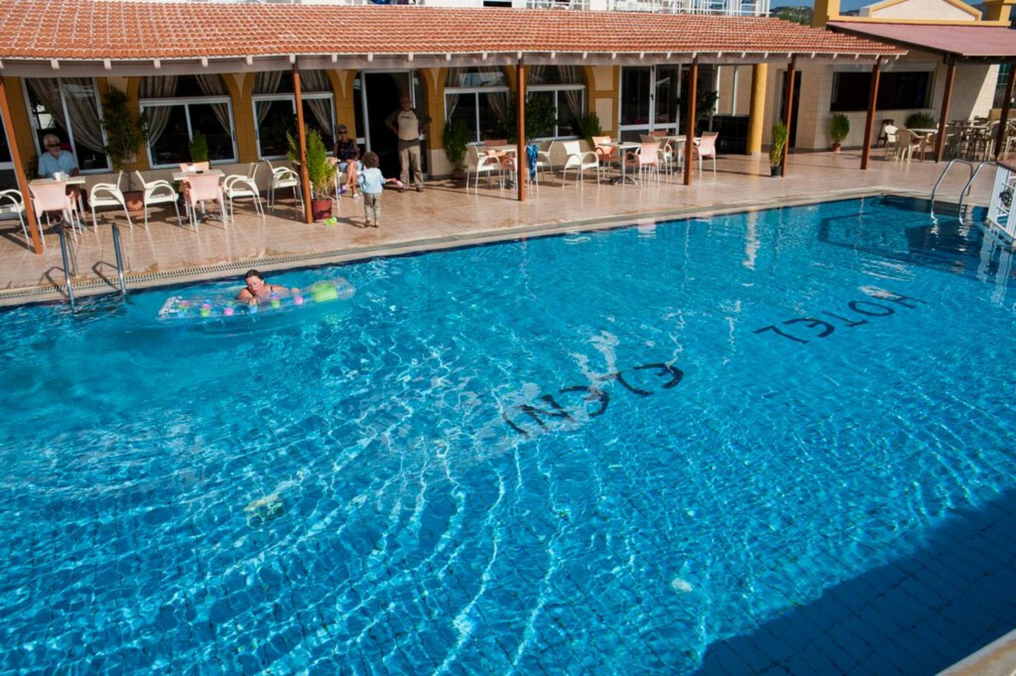 Eleni Hotel Кефалос Экстерьер фото