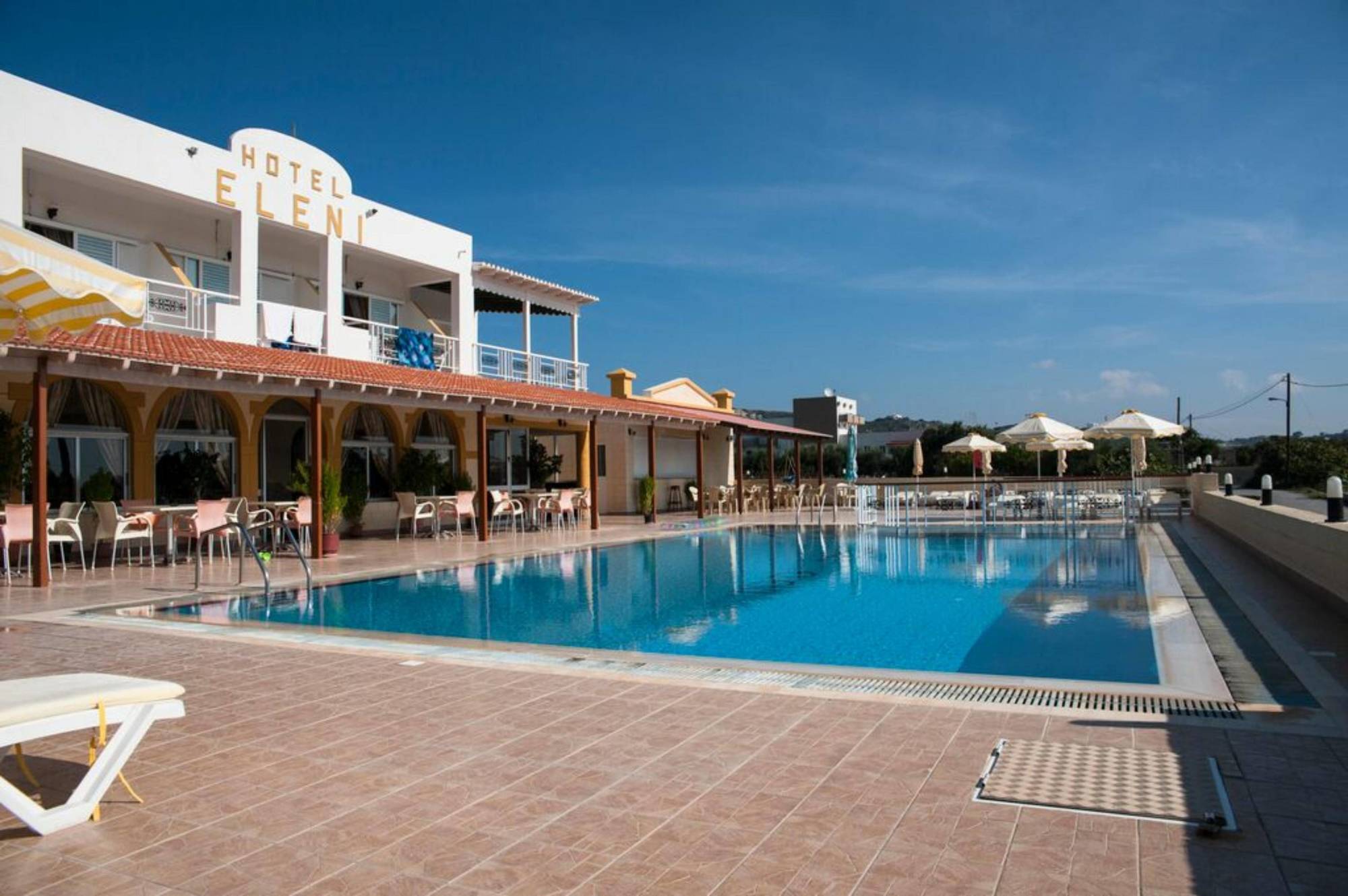 Eleni Hotel Кефалос Экстерьер фото