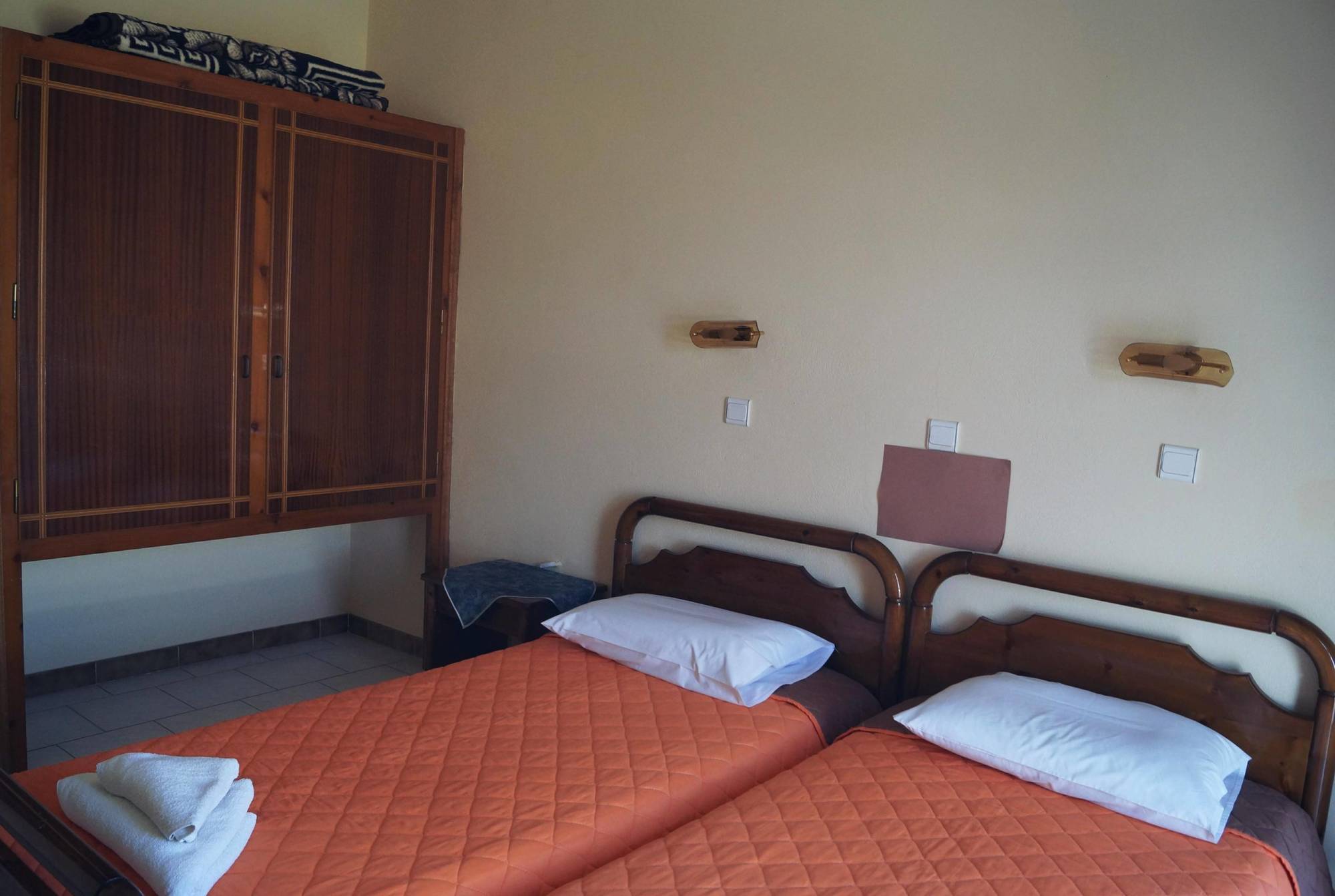 Eleni Hotel Кефалос Экстерьер фото